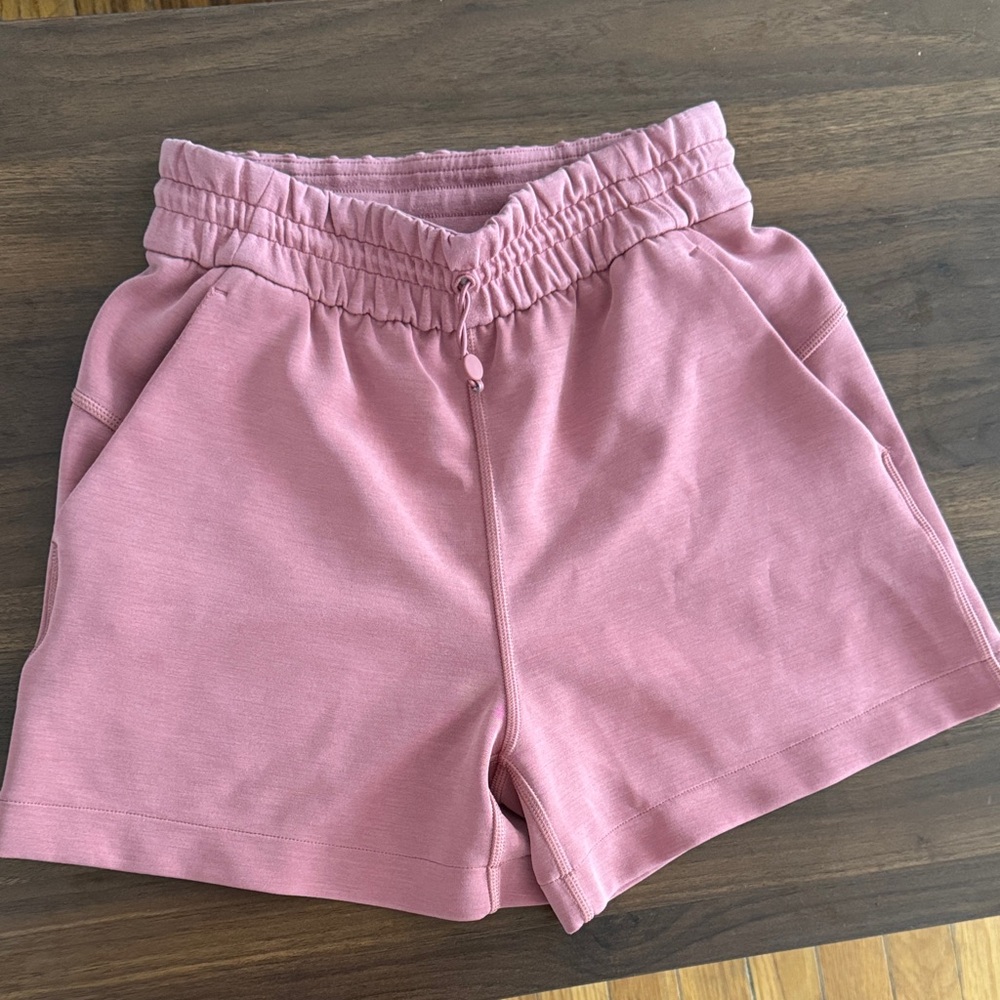 lululemon athletica Softstreme high-rise short 4” in Brier Rose